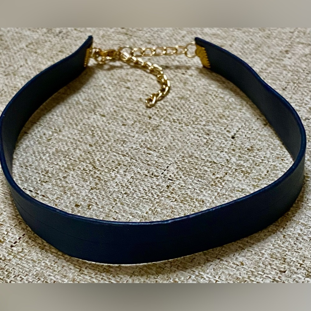 Elegant Navy Blue leather Choker Necklace